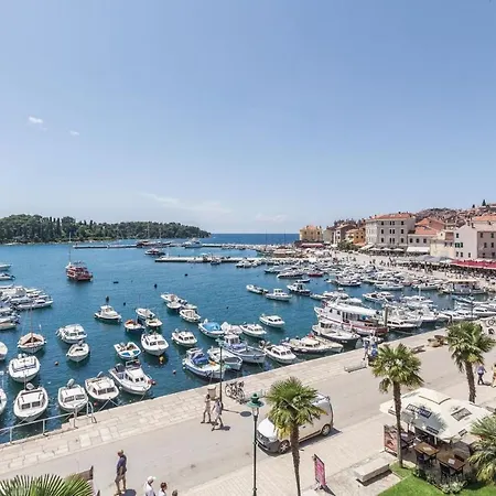 Luxury Apartment Lella Rovinj Exterior photo