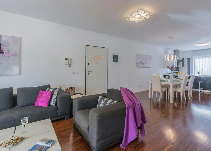 Luxury Apartment Lella